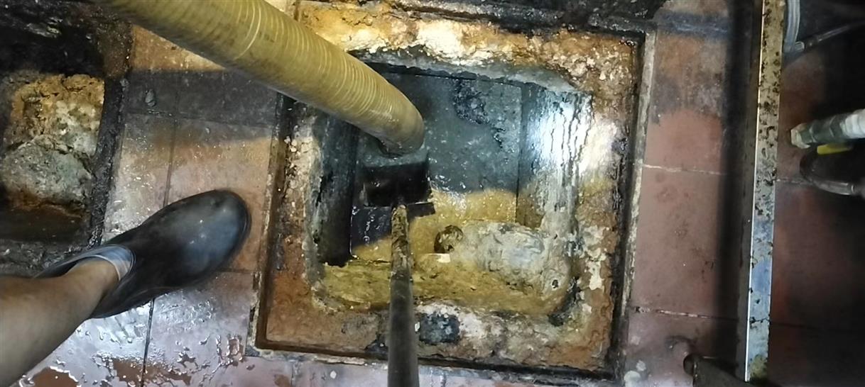 岳阳污水池清理一般都有毒气，怎么预防中毒呢？